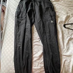 Butter-soft medium jogger scrub pants